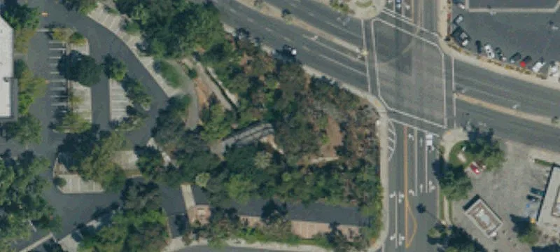 Redlands Blvd