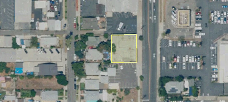 114 Campus Ave