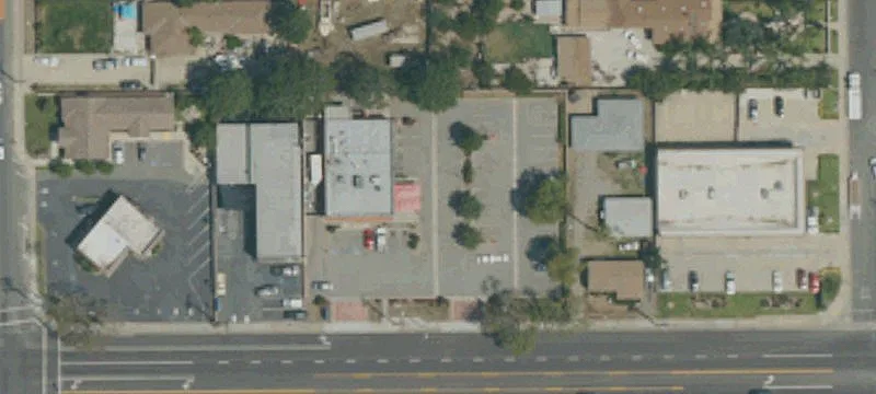 4552 Riverside Dr