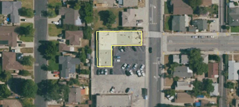 401 Moorpark Ave