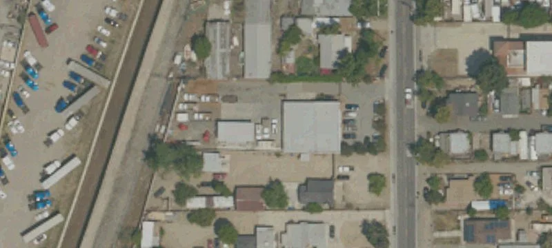 10964 Roswell Ave