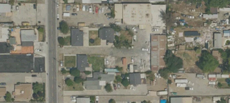 11025 Roswell Ave