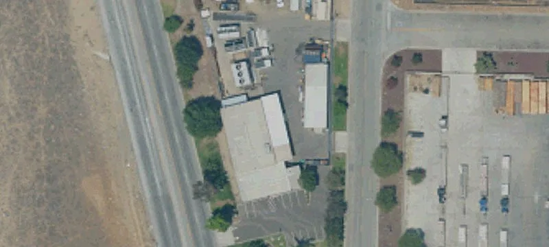 3351 Riverside Ave