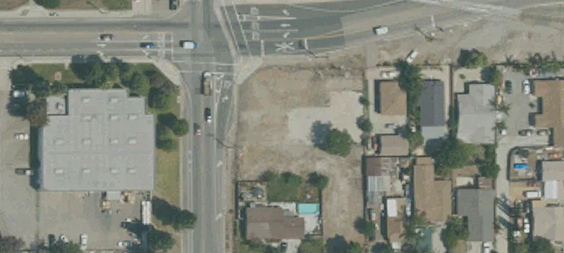 4917 Chino Ave
