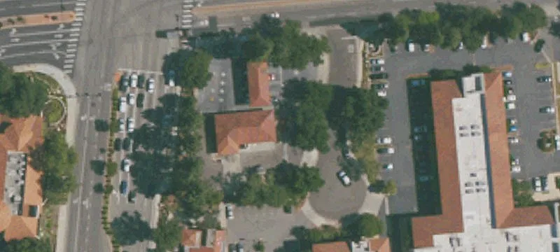 56 1000th Oaks Blvd