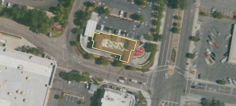 449 Moorpark Rd