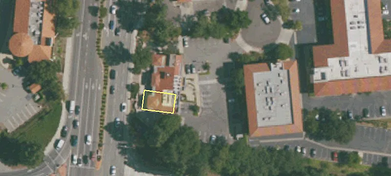 50 1000th Oaks Blvd