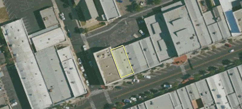 915 Main St