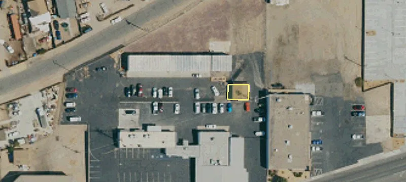 1221 Main St