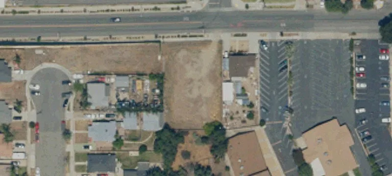 150 Laurel St