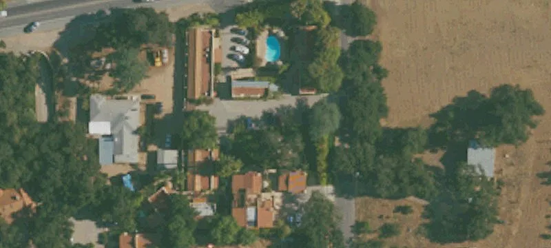 1331 Loma Dr