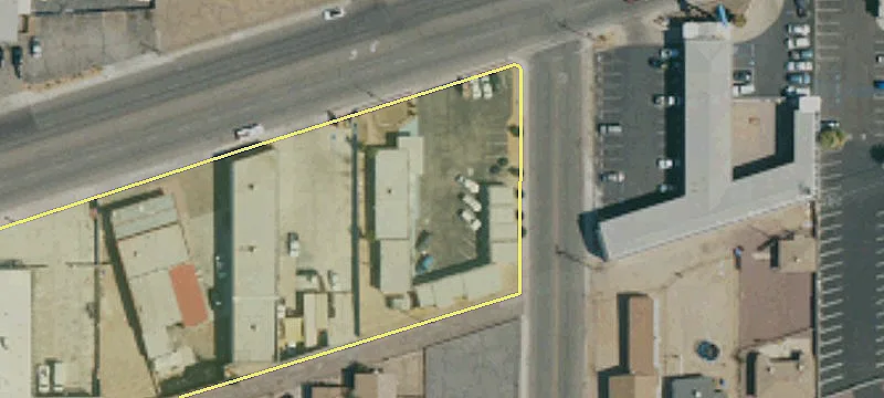 1400 Main St