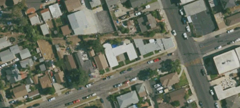 737 Ventura St