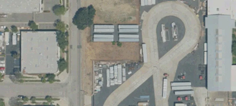 8955 Ctr Ave