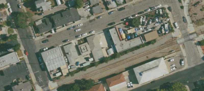 812 Railroad Ave