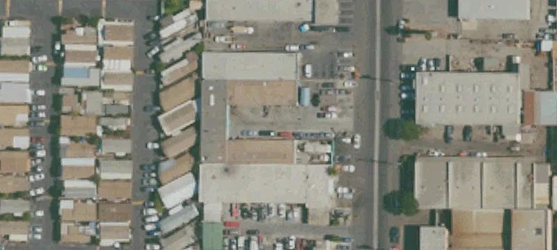 1217 Commercial Ave