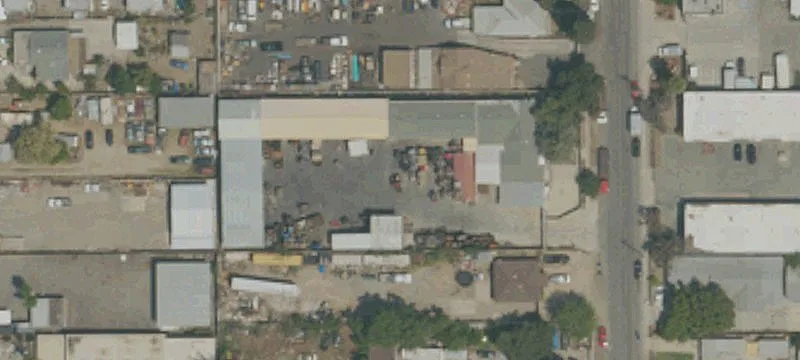 10988 Kadota Ave