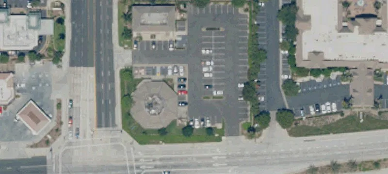 104 Vineyard Ave