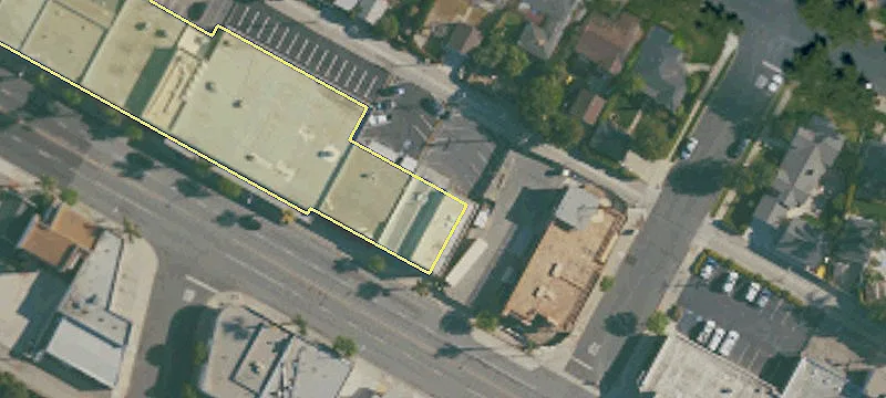 2415 Main St, Unit 100