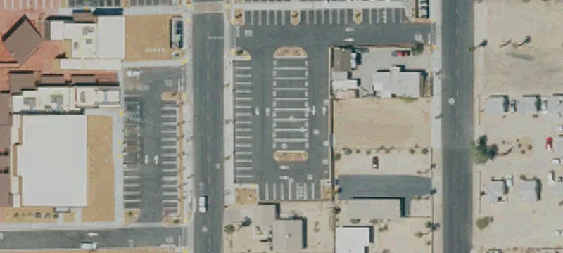 Smoketree Ave