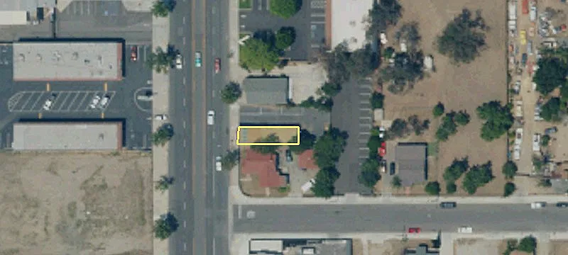 9035 Sierra Ave