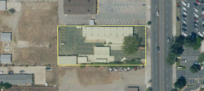 9146 Sierra Ave
