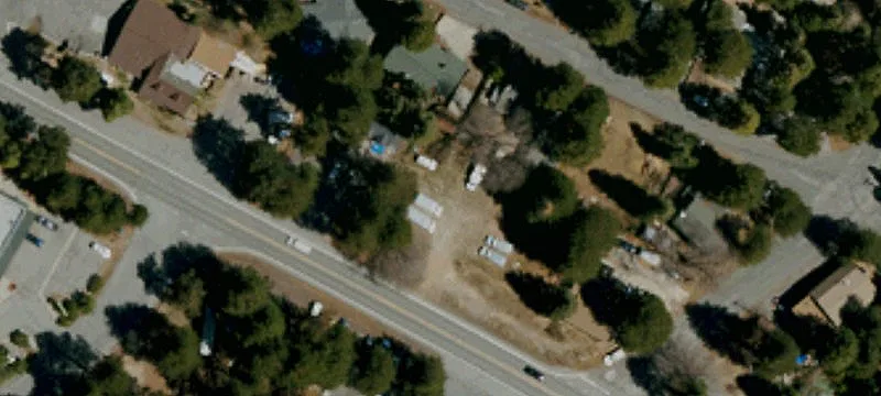 31576 Hilltop Dr