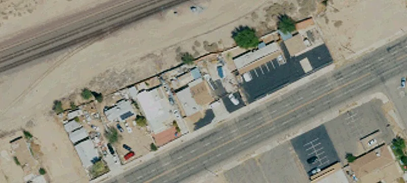 25600 Main St