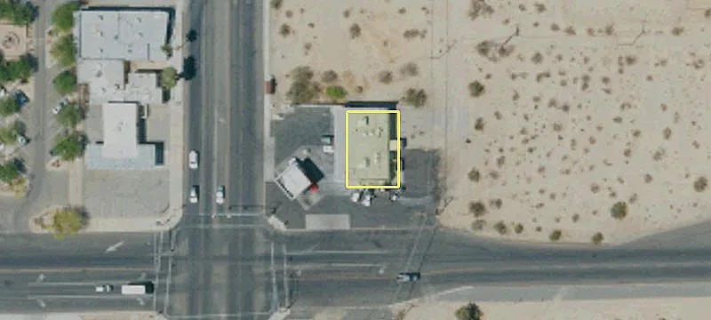 5687 Adobe Rd