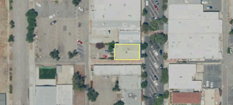 137 2nd Ave