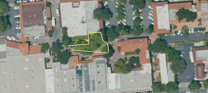 Matilija St
