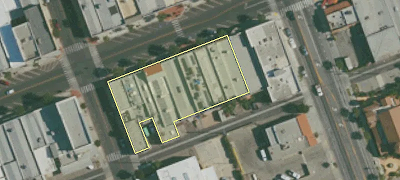 972 Main St
