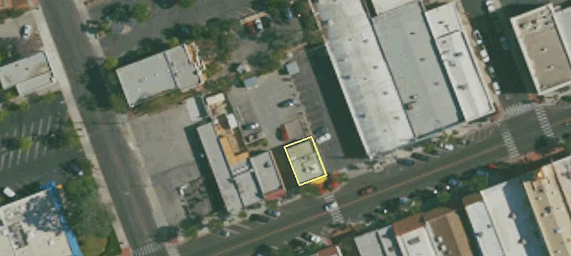 827 Main St