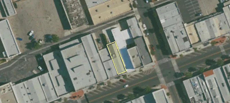 941 Main St
