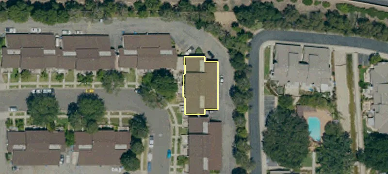 2478 Saint Clair Ave