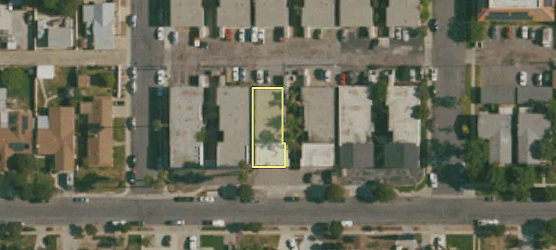 943 Ventura Ave