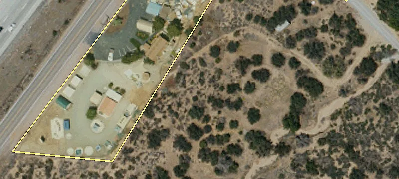 6261 Mariposa Rd