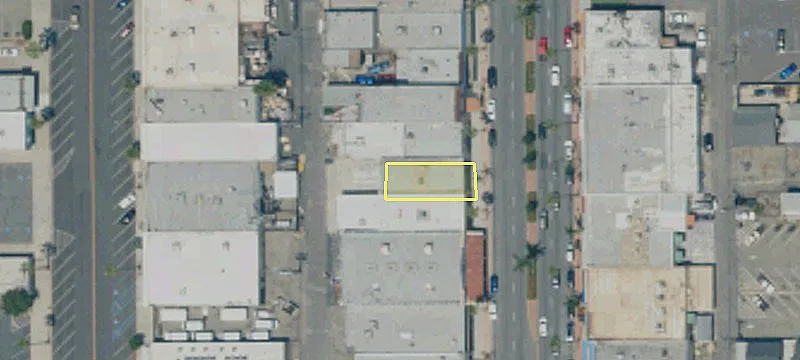 8558 Sierra Ave