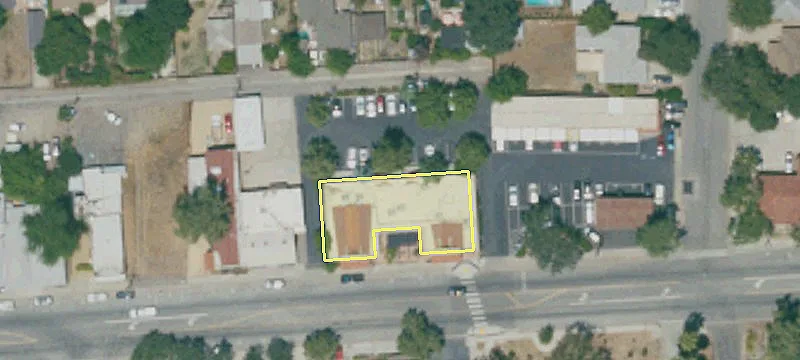 960 Ojai Ave