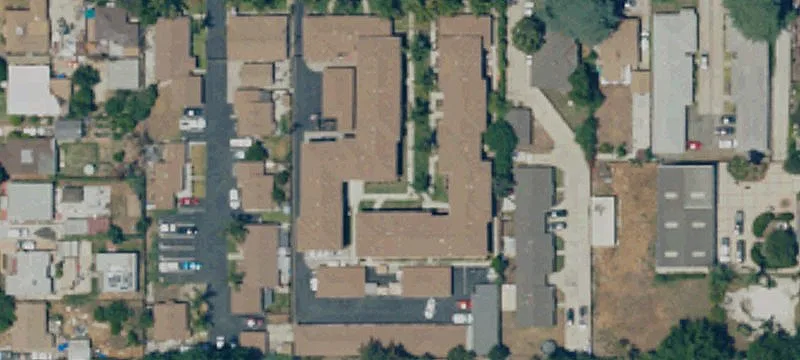 541 Flora St