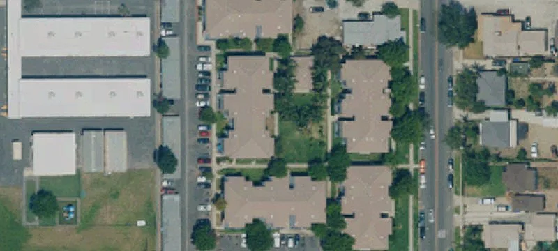 9370 Juniper Ave