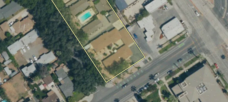 345 La Paloma St