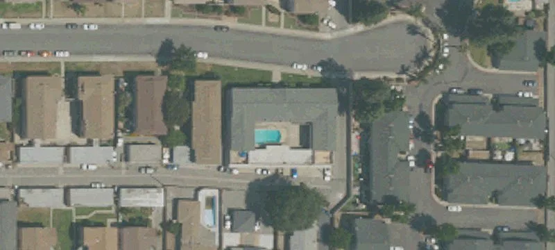 5225 Canoga St