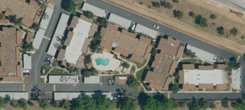 2011 Arden Ave