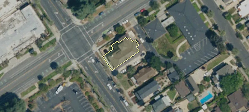 403 Cajon St
