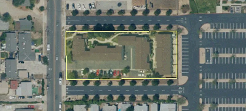 8945 Juniper Ave