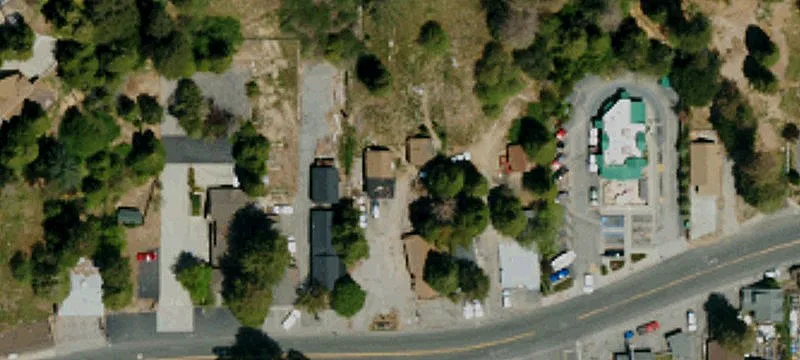 24050 Lk Dr1-3