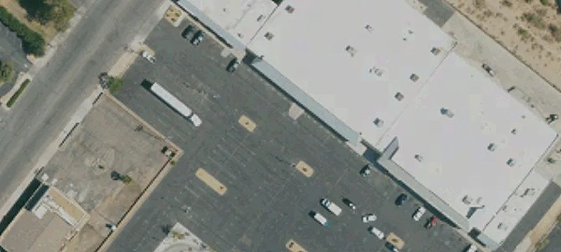 1305 Main St