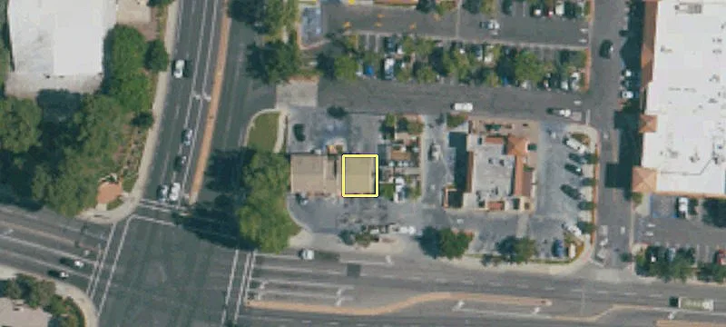 1640 Moorpark Rd