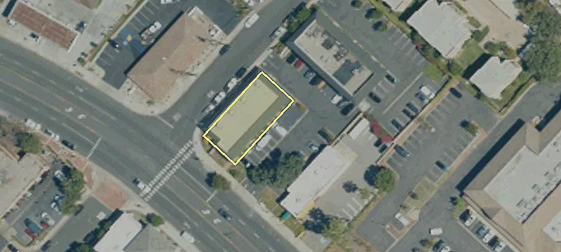 2501 1000th Oaks Blvd